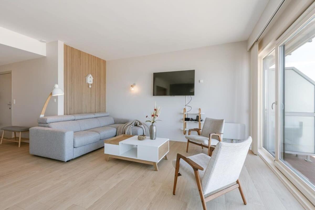 Huswell - Bright Seaview Apartment In Oostende Екстер'єр фото