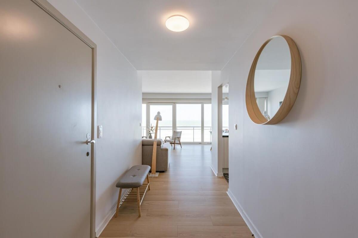 Huswell - Bright Seaview Apartment In Oostende Екстер'єр фото